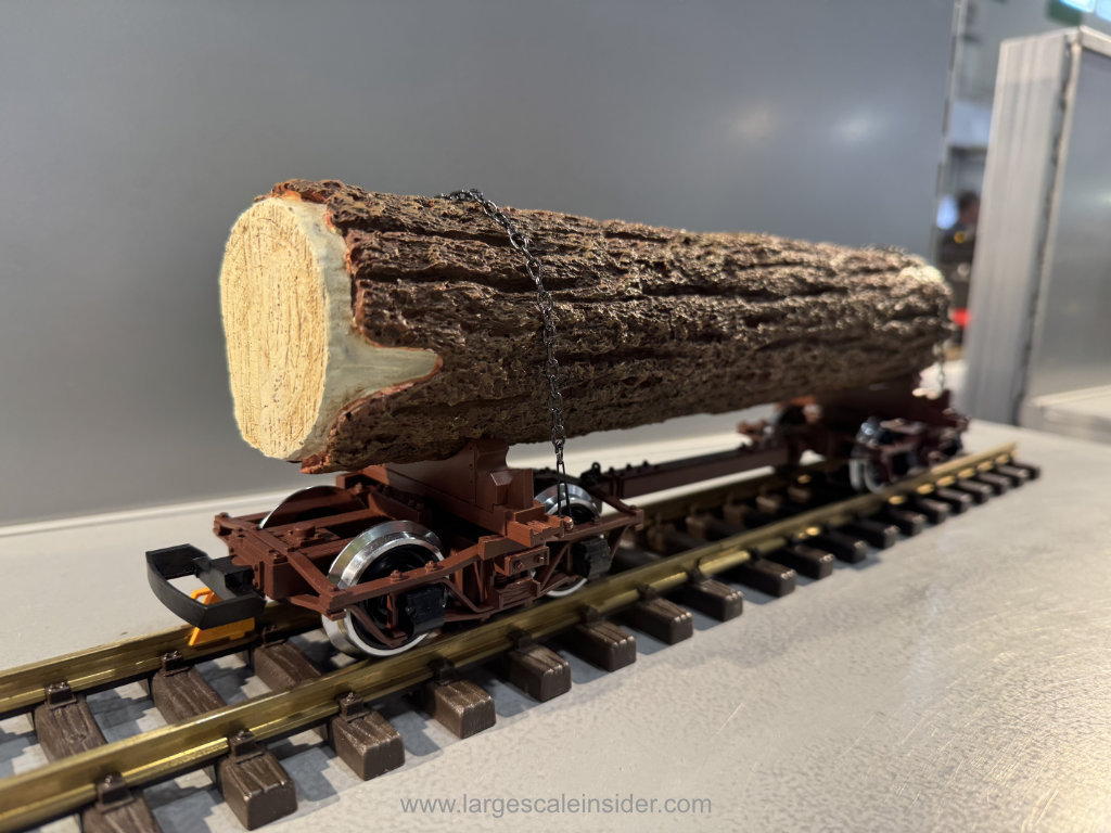 LGB 46775 log car at Intermodellbau Dortmund 2025